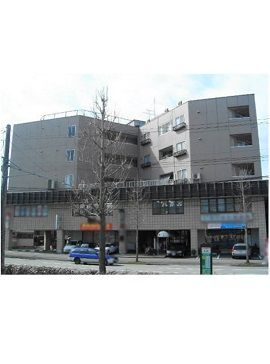スタッフイン