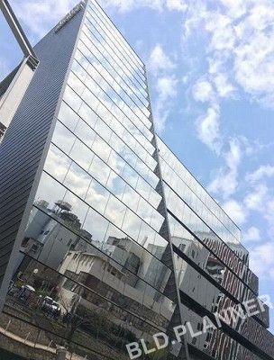 ＬＬＯＹＤ‘Ｓ　ＨＡＫＡＴＡ（ロイズ博多）