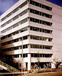 日本生命三番町