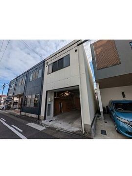 鳴海町向田倉庫