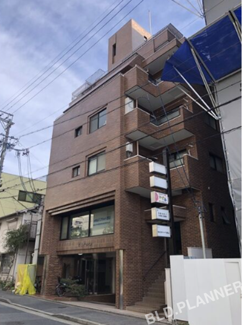 泉ロイヤルビル